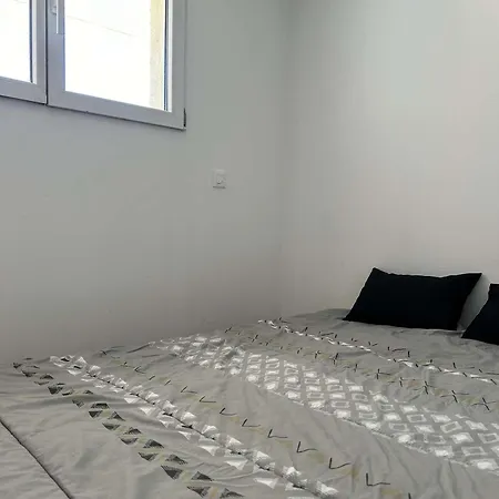 T2 Avec Piscine Et Tennis, Proche Plage, Parking Prive - 6 Couchages, Saint Pierre La - Fr-1-229d-134 Appartement *